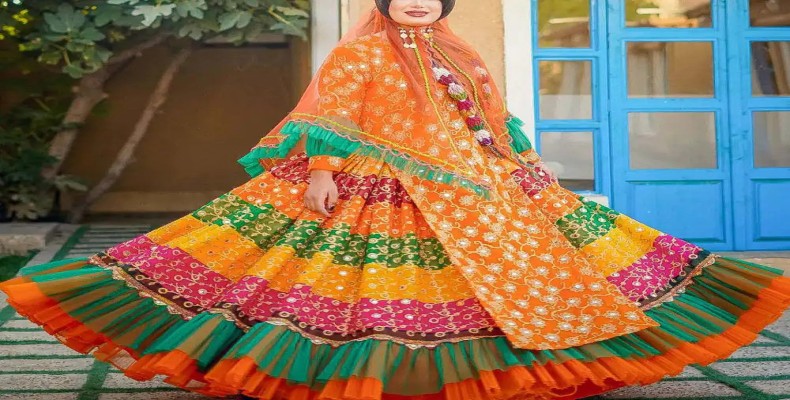 لباس محلی زنان شیرازی با رنگ‌های سنتی؛ جلوه‌ای از فرهنگ مردم شیراز