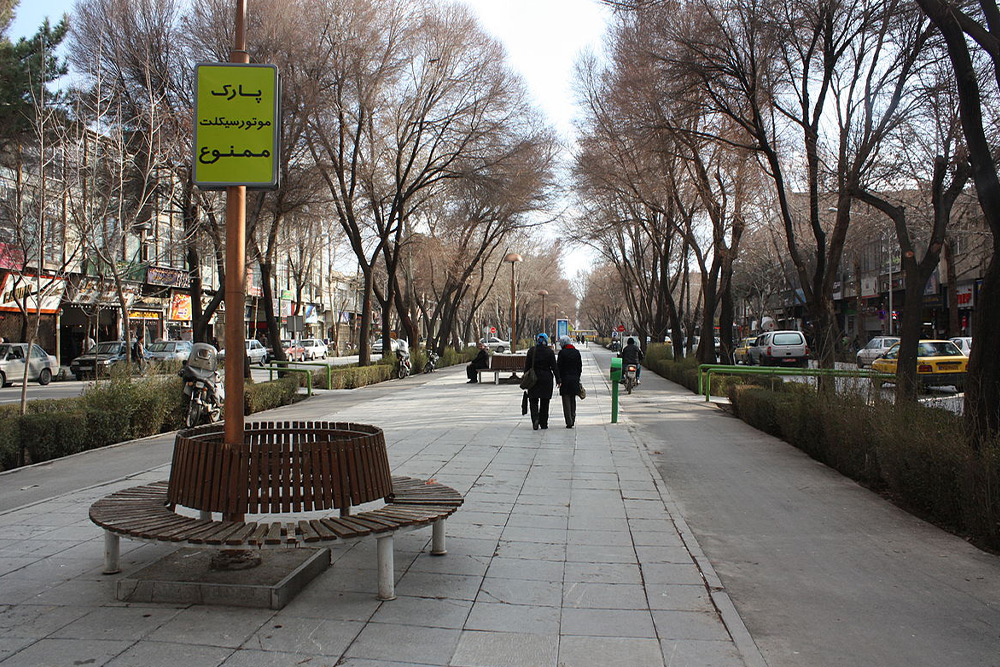 خیابان چهارباغ عباسی