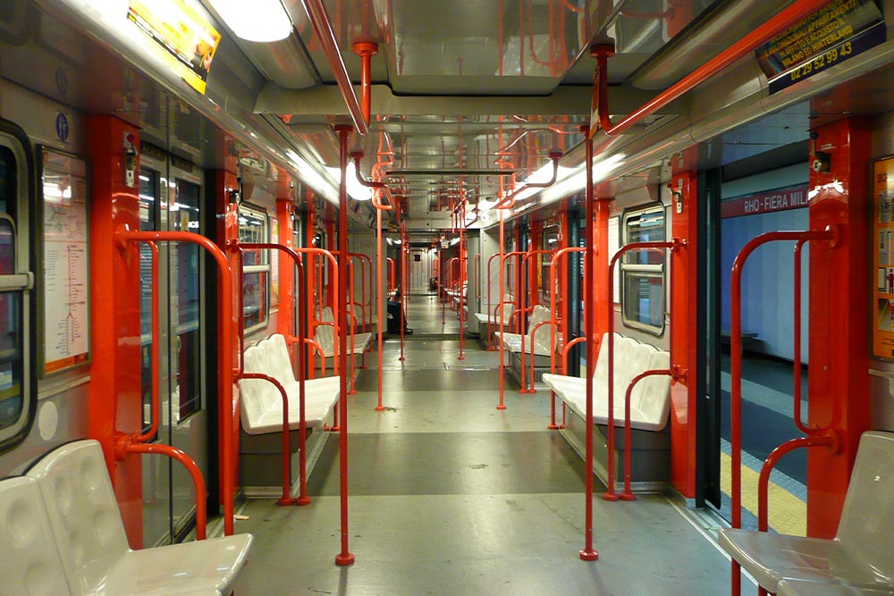 Buying metro tickets in Milan