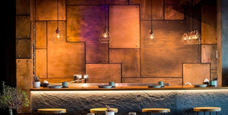 رستوران 3 Fils دبی؛ محیط مدرن کنار دریا با سوشی و غذاهای آسیایی با قیمت مناسب