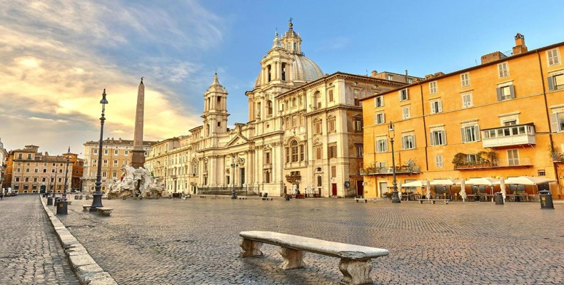 نمای شهر رم در پاییز با معماری تاریخی و هوای معتدل