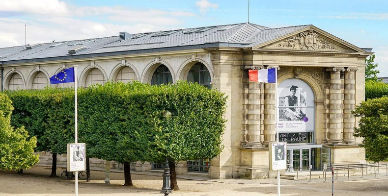 نمای بیرونی گالری ملی ژو دو پوم پاریس، موزه عکاسی و هنر معاصر