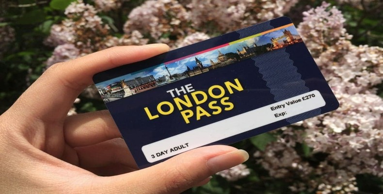 کارت London Pass برای بازدید از جاذبههای گردشگری لندن در سفر پاییزی