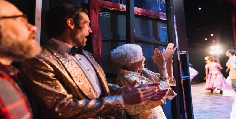 بازدید از پشت صحنه نمایش برادوی نیویورک، تجربه VIP هنری