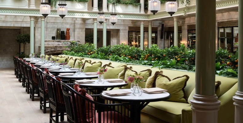 فضای داخلی هتل NoMad در کاونت گاردن، یکی از گرانترین هتل های لندن