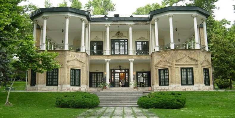 کاخ نیاوران تهران از بناهای مهم تاریخی و آخرین اقامتگاه دوره پهلوی