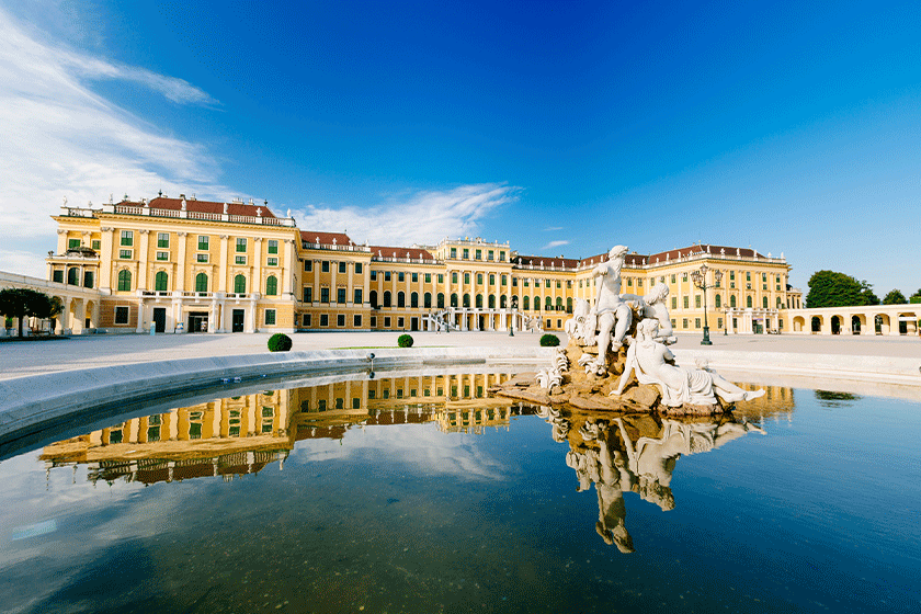 Schonbrunn Palace vienna