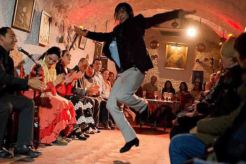 Flamenco show inside the cave