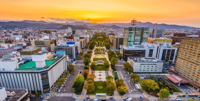 نمای هوایی شهر ساپورو و پارک مرکزی؛ مقصد محبوب زمستانی ژاپن