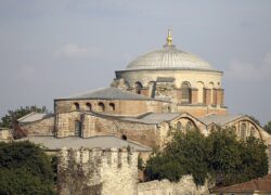کلیسا ایا ارنه استانبول؛ افسانه سنگسار پنه لوپه