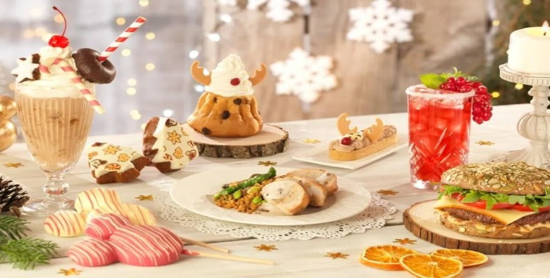 غذاها و خوراکیهای مخصوص کریسمس در پاریس با دسرها و نوشیدنیهای فصلی