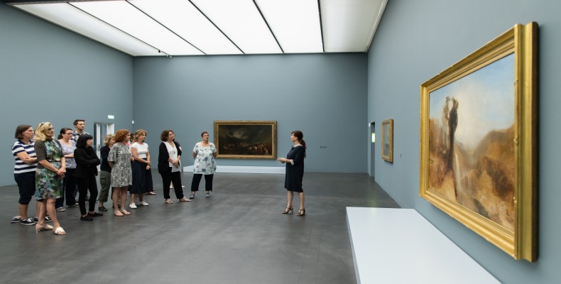 گالری موزه هنر لوسرن با نمایش آثار هنری سوئیسی