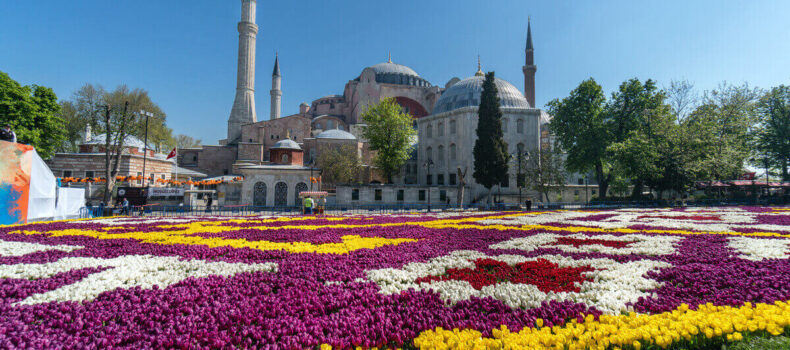 استانبول در فروردین ماه؛ آب و هوا، 10 کار برتر برای انجام و دیدن