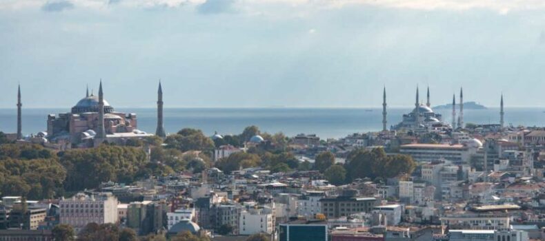 استانبول در اسفند ماه؛ وضعیت هوا و مکان های دیدنی