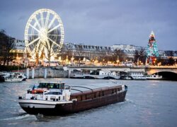 آذری زیبا در پاریس: جذابیت‌های فصل پایان پاییز در شهر نور