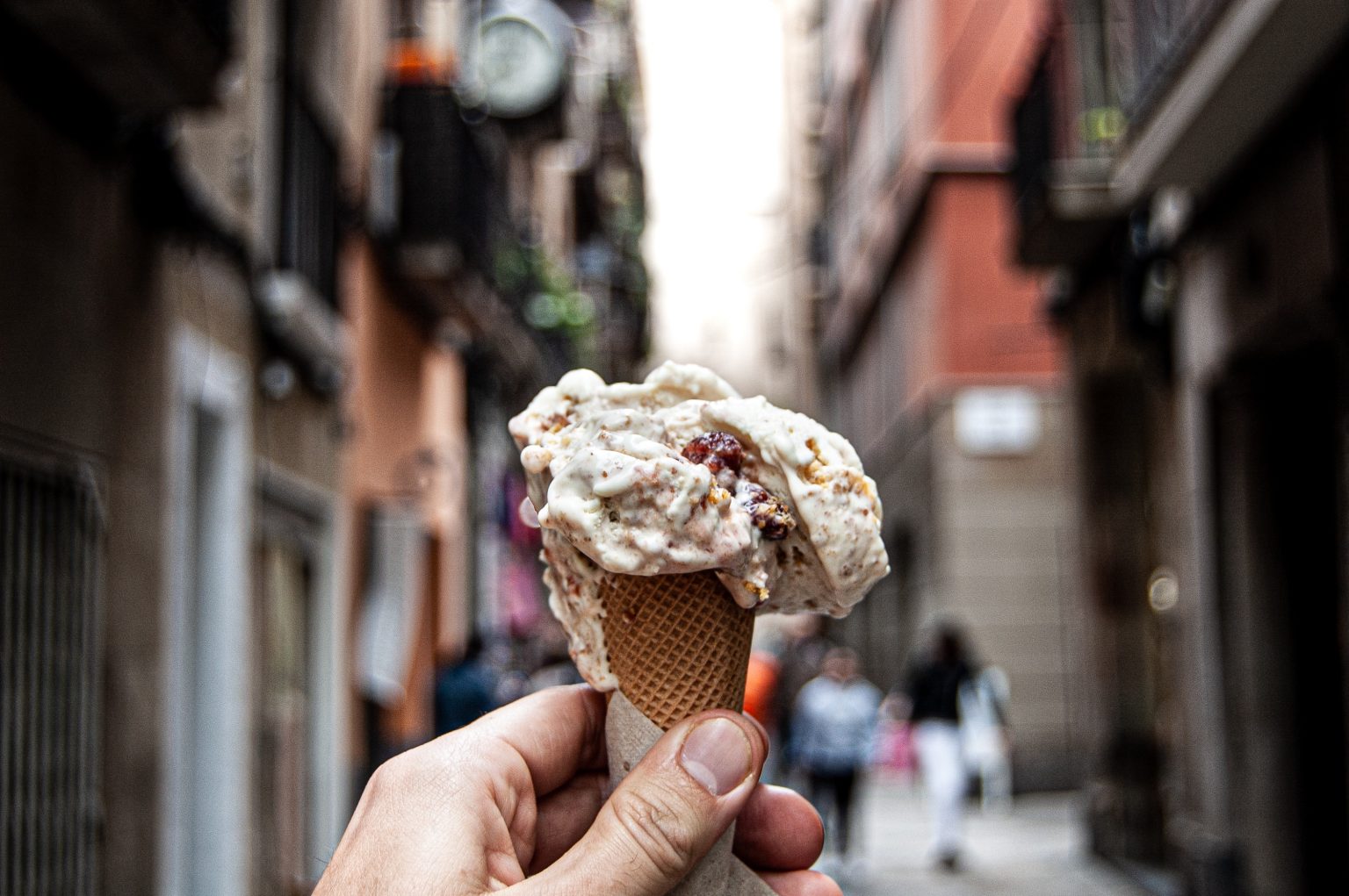بهترین بستنی فروشی های بارسلونا
