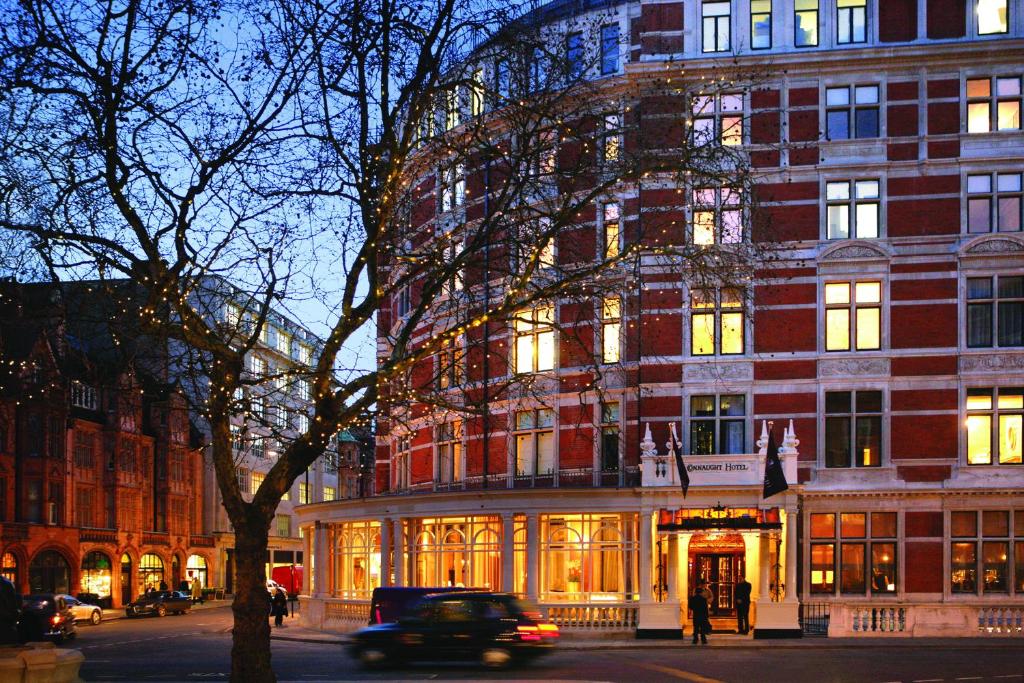 هتل Connaught؛ هتلی مجلل در لندن