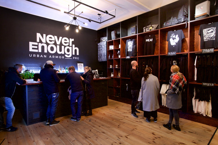 NeverEnough Shopping، یکی از مراکز خرید در پراگ