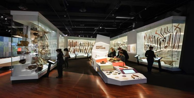 بخش نمایش آثار بومی در مرکز فرهنگی یونجیلاکا ملبورن