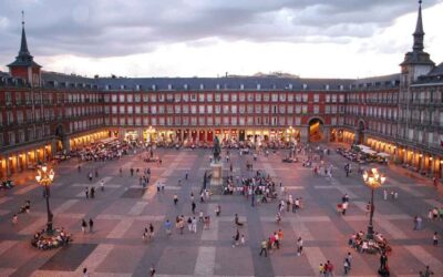 میدان شهرداری مادرید؛ از شگفت‌انگیزترین دیدنی‌های اسپانیا