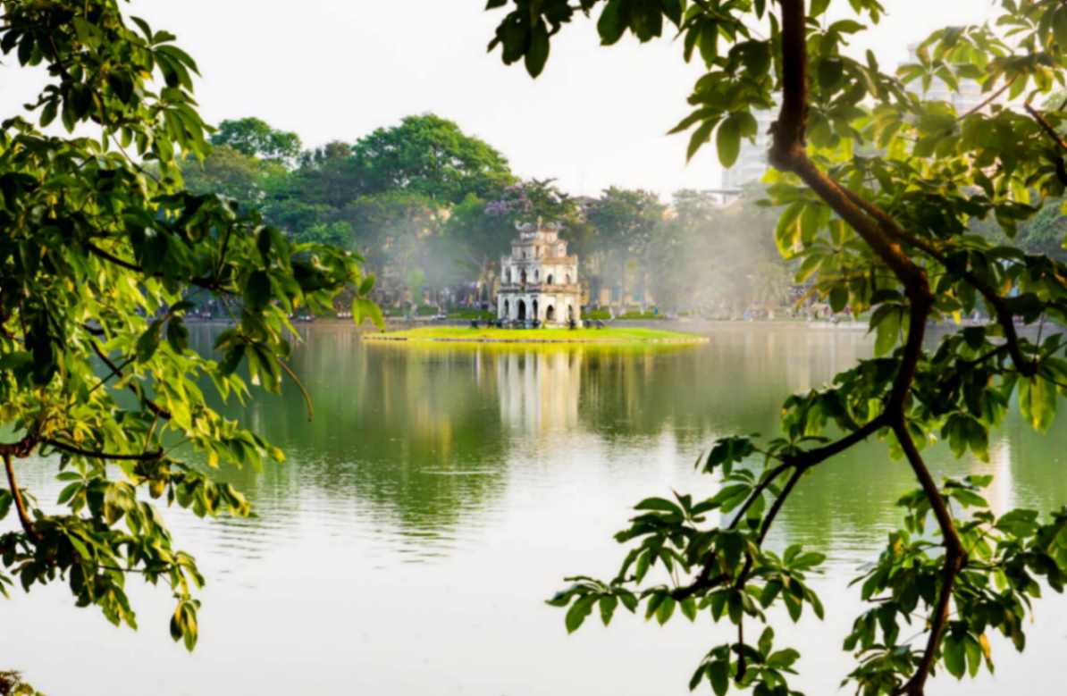 ویتنام به چی معروفه؟ دریاچه هوان کیم 