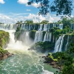پارک ملی ایگواسو؛ از خیس شدن زیر آبشار تا کوهنوردی
