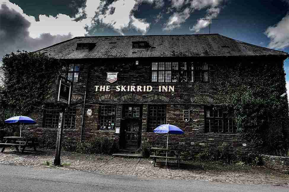 The Skirrid Inn, Wales میخانه اسکیرید مکان های تسخیر شده در جهان