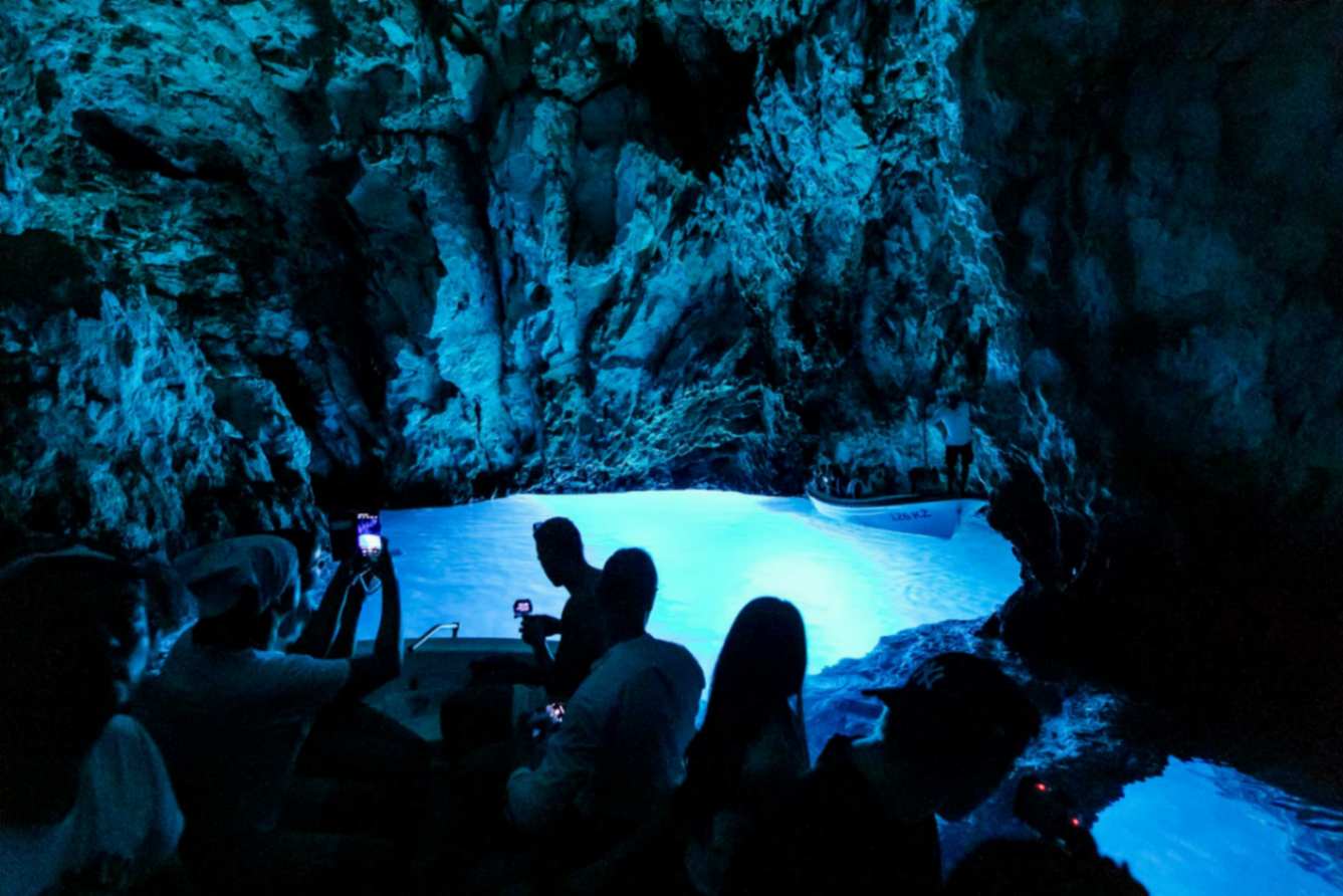 طبیعت ایتالیا؛ Blue Grotto