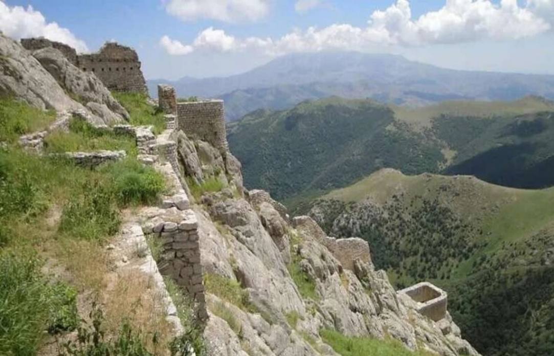 قلعه بابک ؛ پرسه در دژ رازآلود