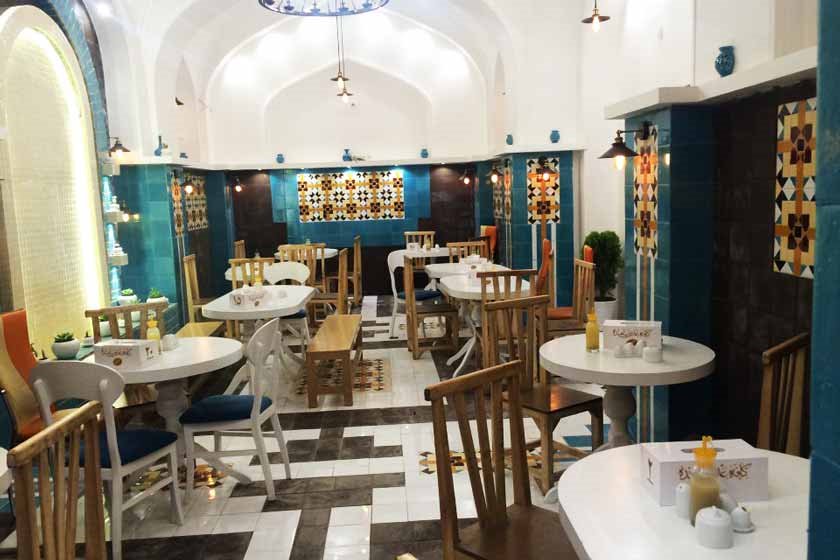 رستوران پناهنده یزد؛ یکی از بهترین رستوران های یزد