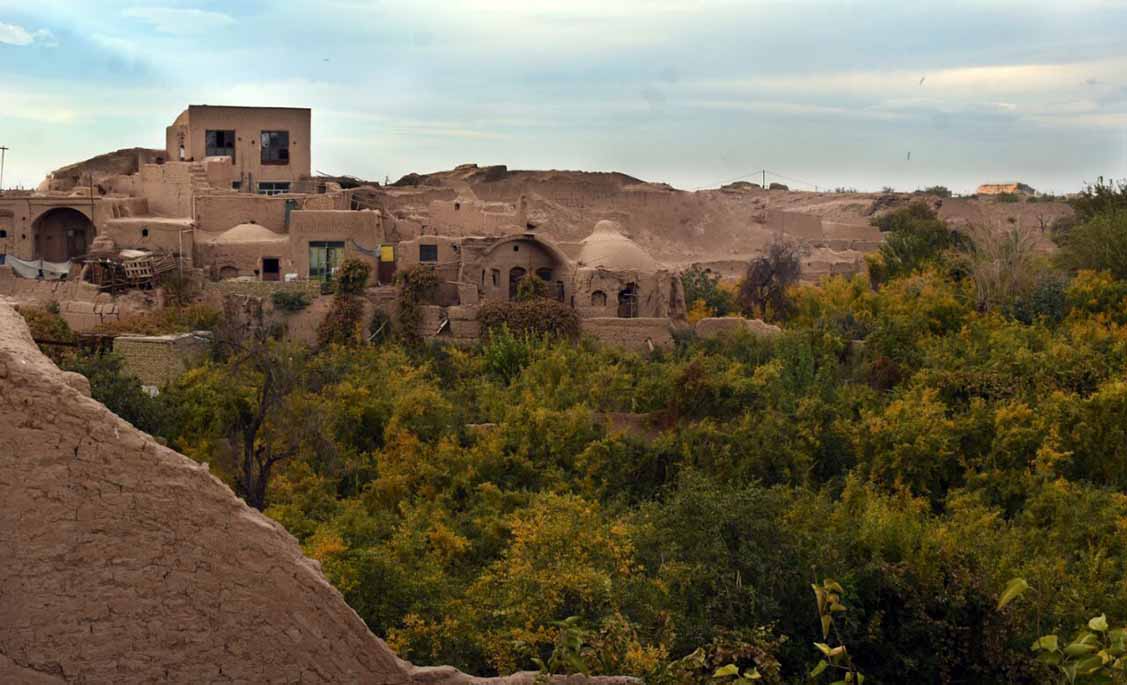 روستای نصرت‌آباد