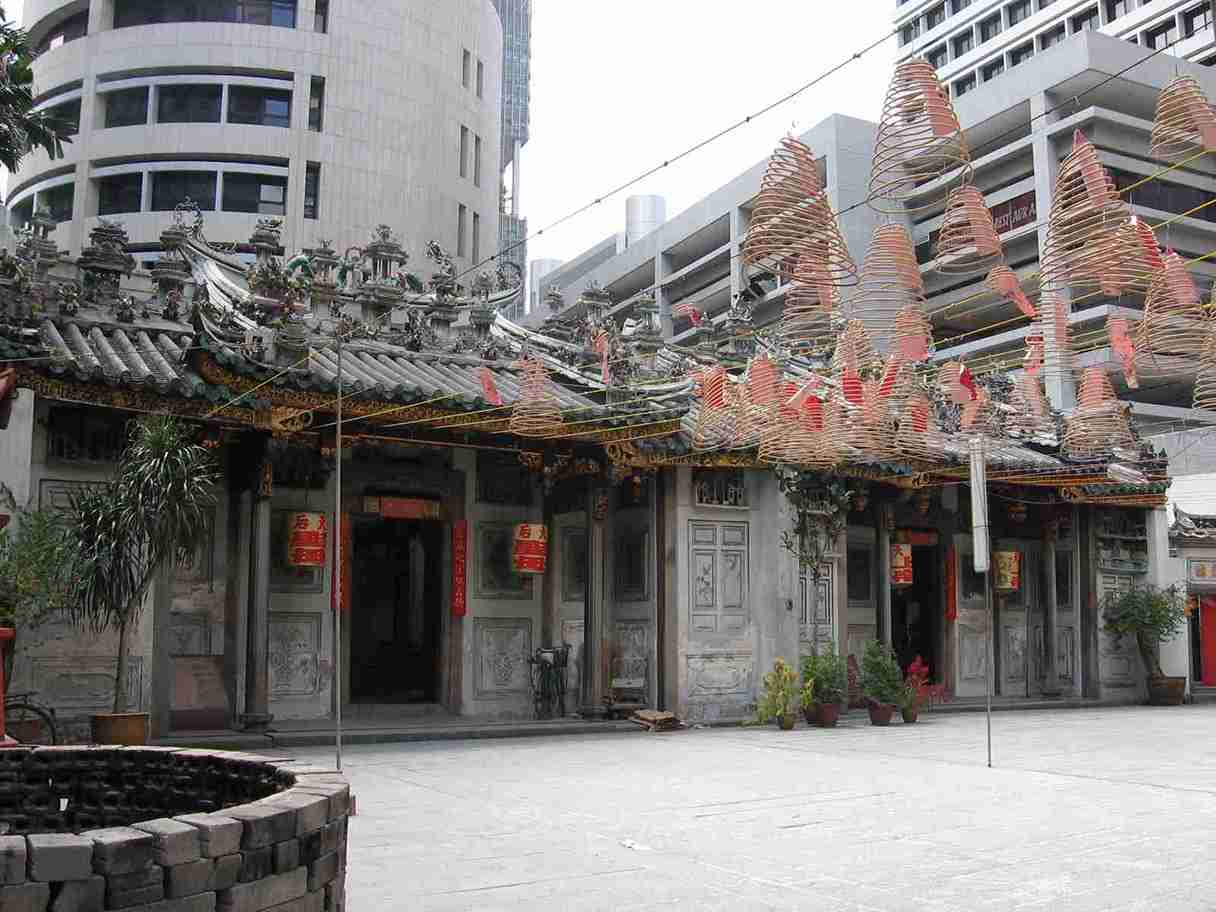 معبد یو های چینگ (Yueh Hai Ching Temple)