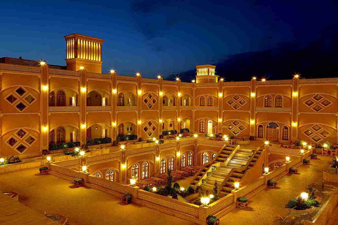 بافت تاریخی یزد؛ هتل ستاره پارس