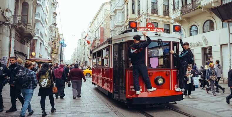 حمل و نقل عمومی در استانبول و تراموای محبوب گردشگران