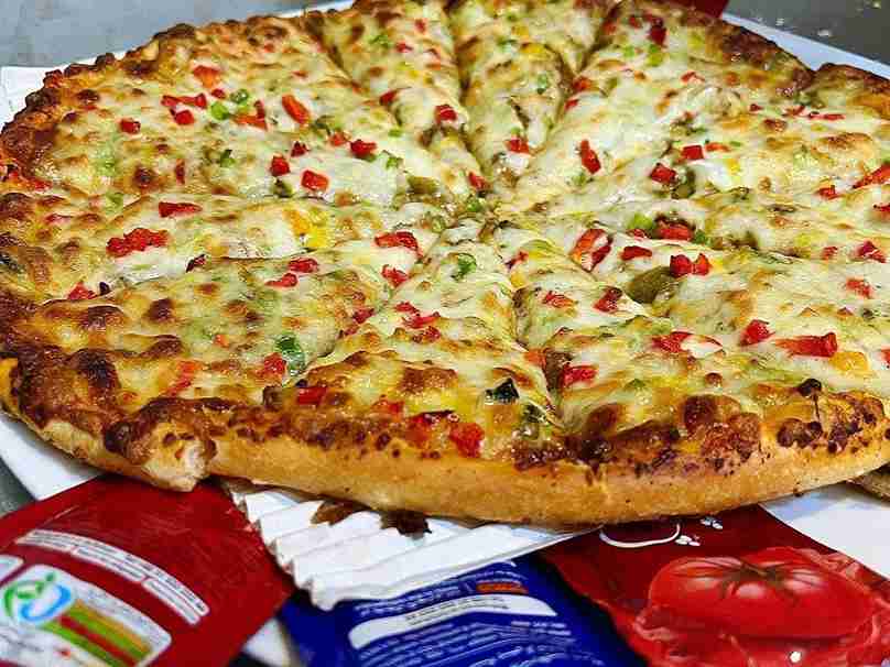  پیتزا اوروئی؛ از بهترین رستوران های بابلسر