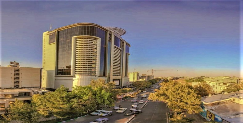 مرکز خرید آلتون مشهد؛ برج تجاری مدرن با برندهای لوکس و رستوران پسران کریم