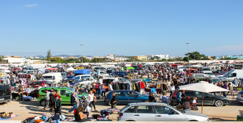 بازار Mercadillo saint Jordi