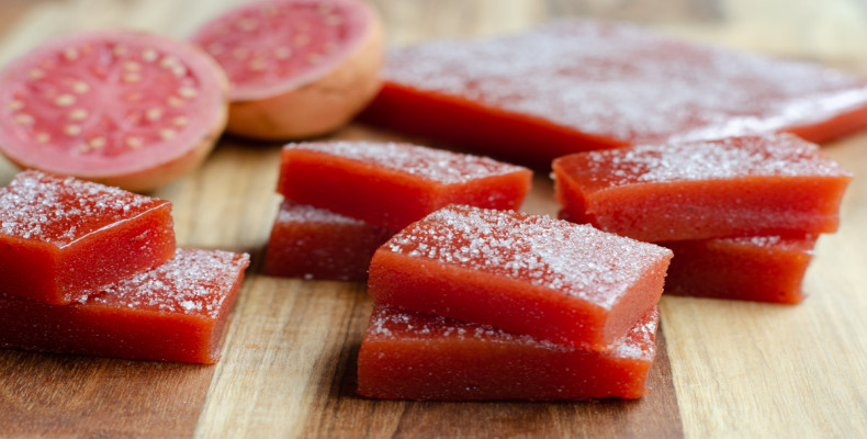 آب‌نبات گواوا (بُوکادیلو)