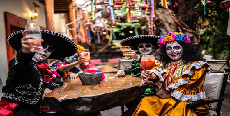 جشن روز مردگان (Dia de los Muertos) از فستیوال های پاییزی