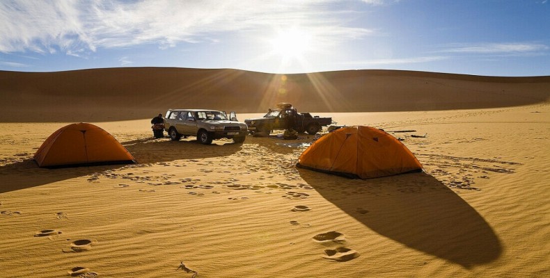 کویر ورزنه در شرق اصفهان؛ از جاهای دیدنی اطراف اصفهان برای تفریحات کویری و تماشای ستارگان