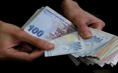 لیر یا دلار برای سفر به ترکیه