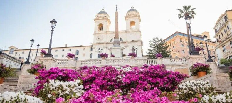 شهر زیبای رم در بهار و گل های رنگارنگ