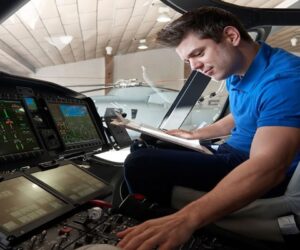 وظایف مهندس پرواز