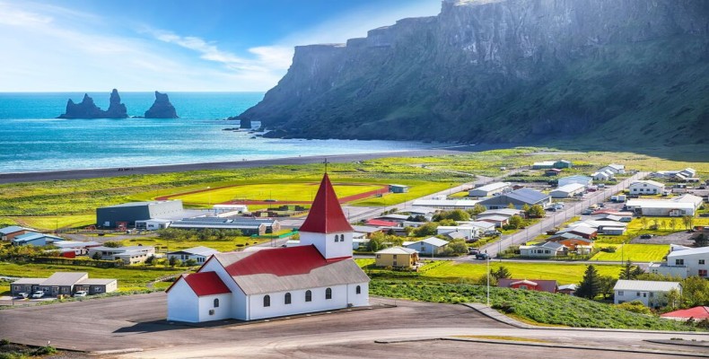 منظرهای از طبیعت ایسلند؛ امنترین کشور جهان بر اساس شاخص صلح جهانی