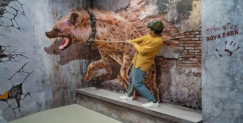 صحنه خطای دید کفتار در رویا پارک تهران برای عکسهای هیجانی