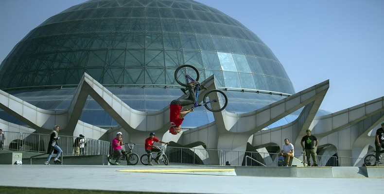 ورزش و تفریح در پارک آب و آتش